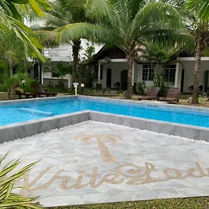 White Resort Pantai Cenang (Langkawi)